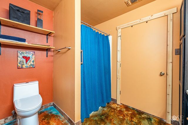 301 W Duncan Avenue, Mertzon, TX 76941