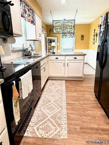 2500 Armentrout Ct, Glen Allen, VA 23060