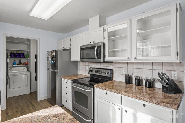 1100 Burnett Dr 245 A, Nampa, ID 83651