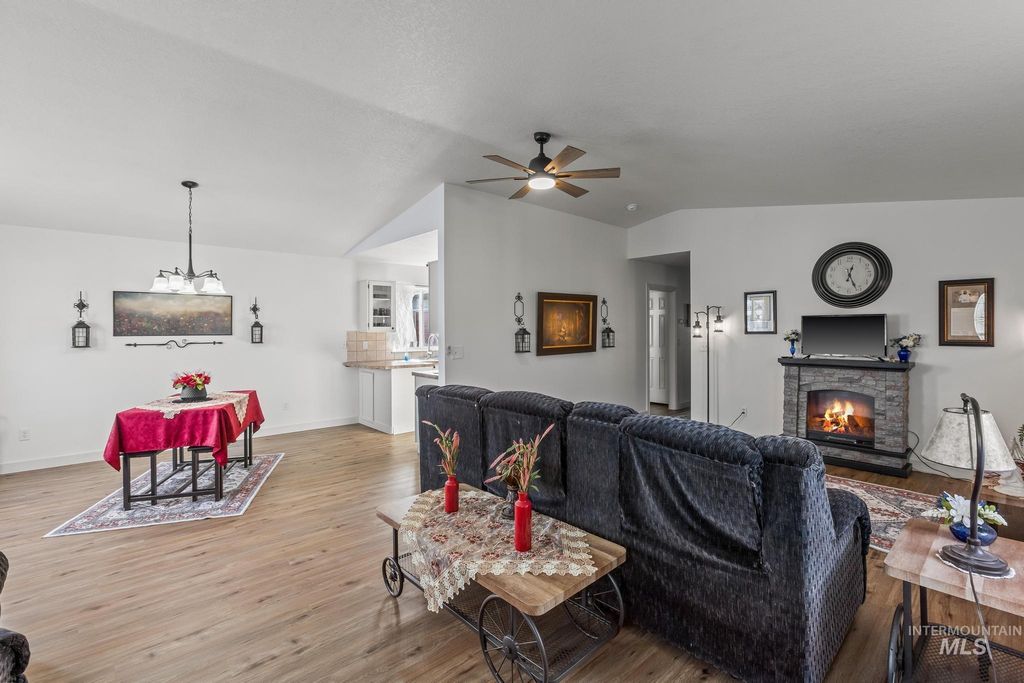 1100 Burnett Dr 245 A, Nampa, ID 83651 photo 4