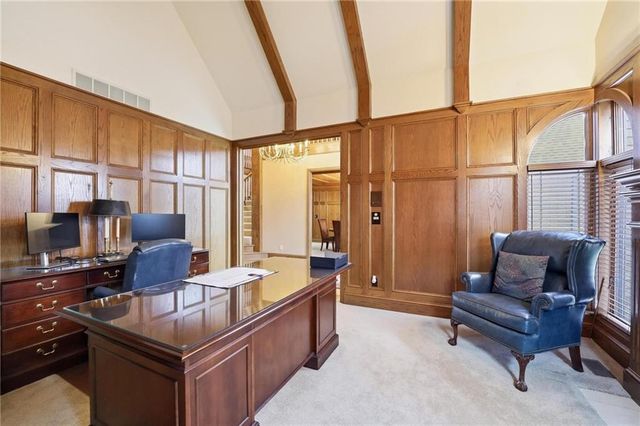 71 The Woodlands Drive, Gladstone, MO 64119