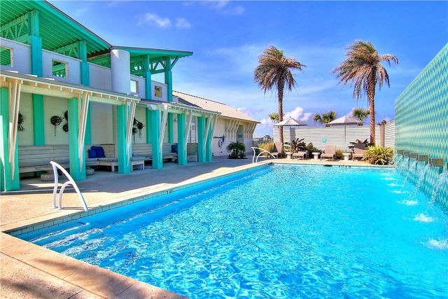 704 Sunrise Ave, Port Aransas, TX 78373
