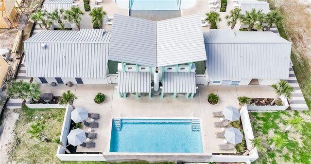 704 Sunrise Ave, Port Aransas, TX 78373