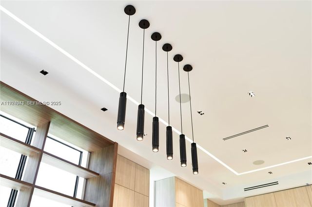 5903 SW 54th Ct, Davie, FL 33314