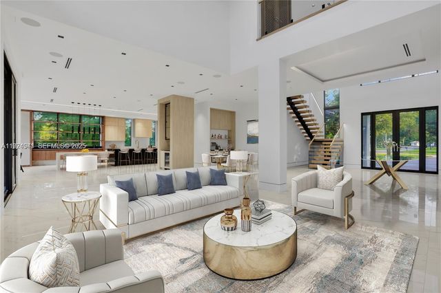 5903 SW 54th Ct, Davie, FL 33314