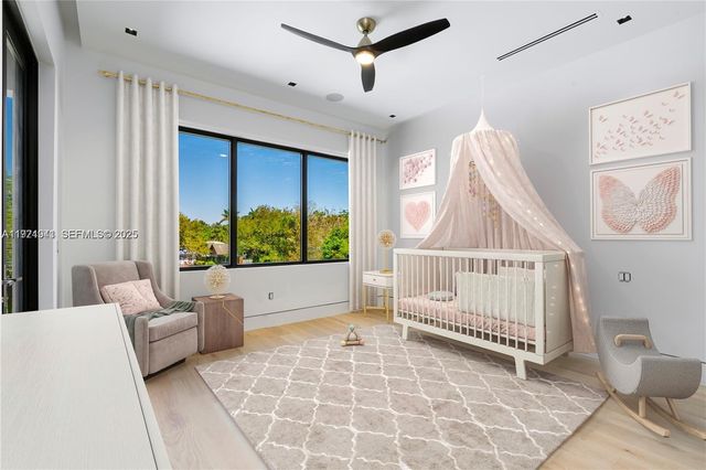 5903 SW 54th Ct, Davie, FL 33314