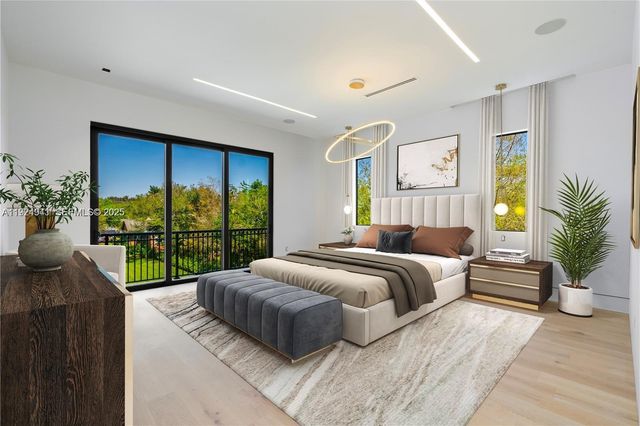 5903 SW 54th Ct, Davie, FL 33314