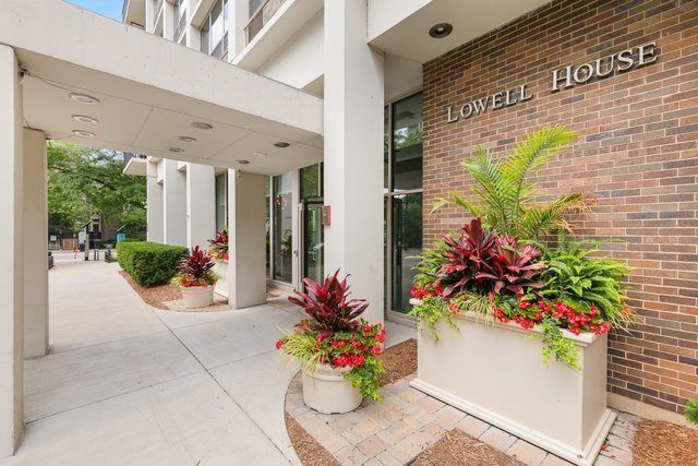 88 W Schiller Street 2907L, Chicago, IL 60610