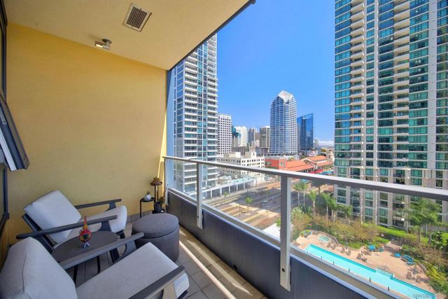 1325 Pacific 1102, San Diego, CA 92101