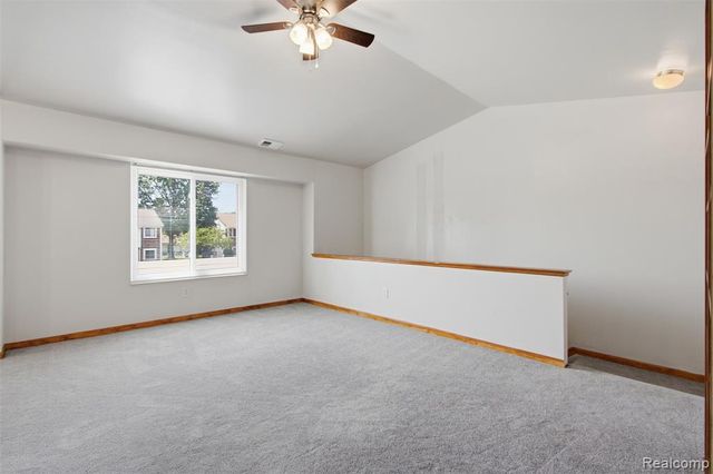 17447 Utica Oaks Lane, Roseville, MI 48066