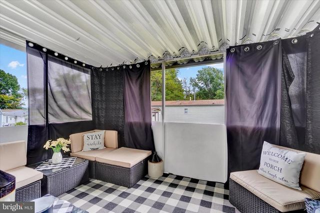 14 SPRUCE LN, Manchester, PA 17345