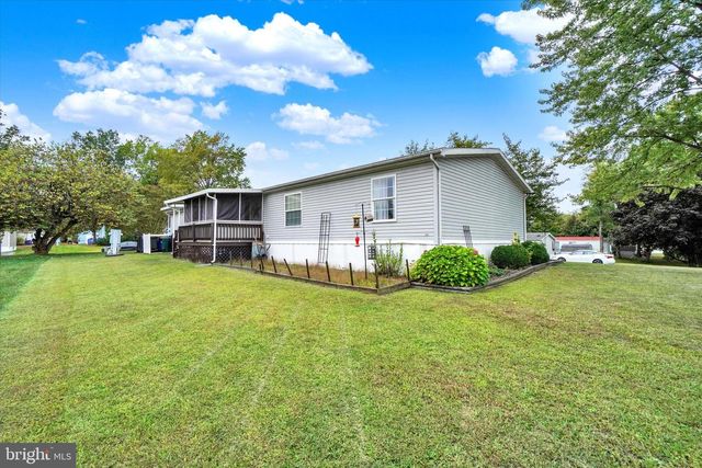 14 SPRUCE LN, Manchester, PA 17345