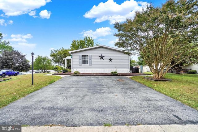 14 SPRUCE LN, Manchester, PA 17345