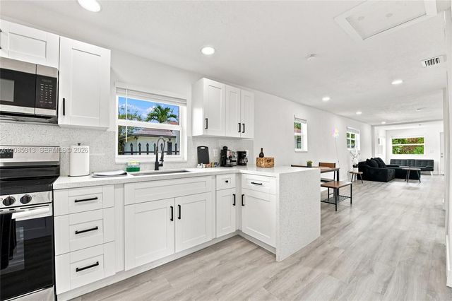 7026 NW 21st Avenue, Miami, FL 33147