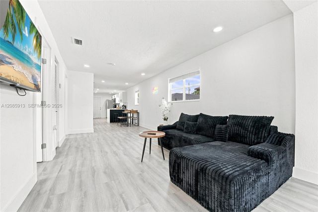 7026 NW 21st Avenue, Miami, FL 33147