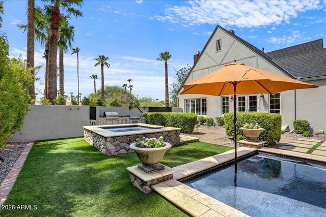 324 W MONTE VISTA Road, Phoenix, AZ 85003