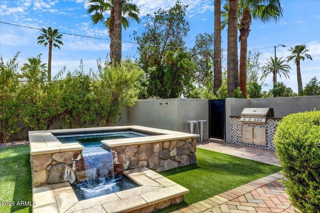 324 W MONTE VISTA Road, Phoenix, AZ 85003