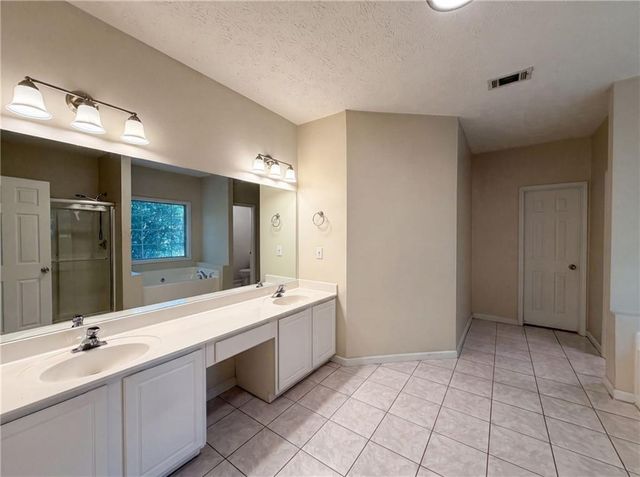 797 Deerwood Drive, Stockbridge, GA 30281