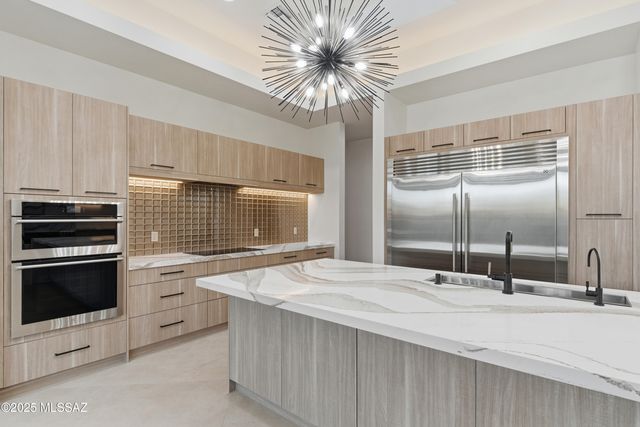 11961 N Mesquite Sunset Place, Oro Valley, AZ 85742