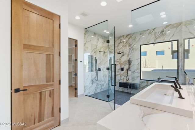 11961 N Mesquite Sunset Place, Oro Valley, AZ 85742