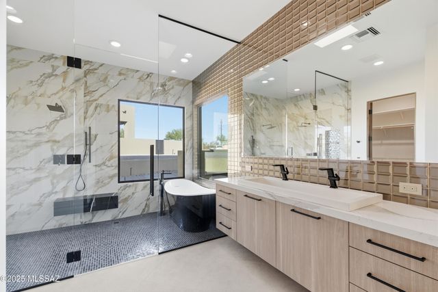 11961 N Mesquite Sunset Place, Oro Valley, AZ 85742