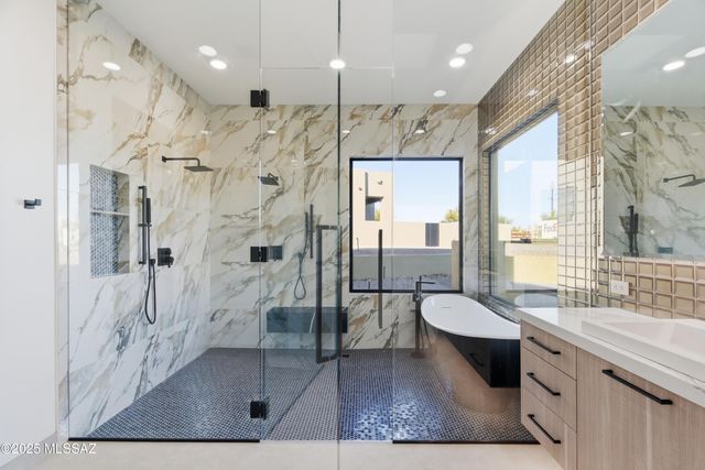 11961 N Mesquite Sunset Place, Oro Valley, AZ 85742