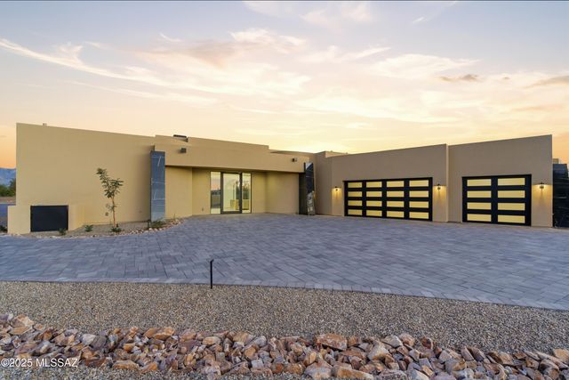 11961 N Mesquite Sunset Place, Oro Valley, AZ 85742