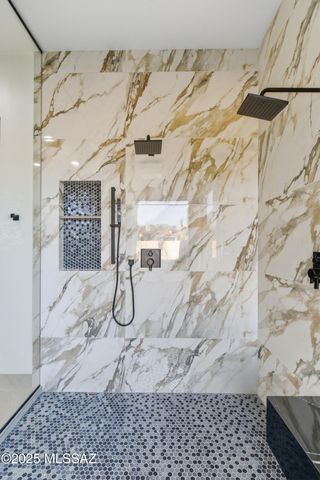 11961 N Mesquite Sunset Place, Oro Valley, AZ 85742