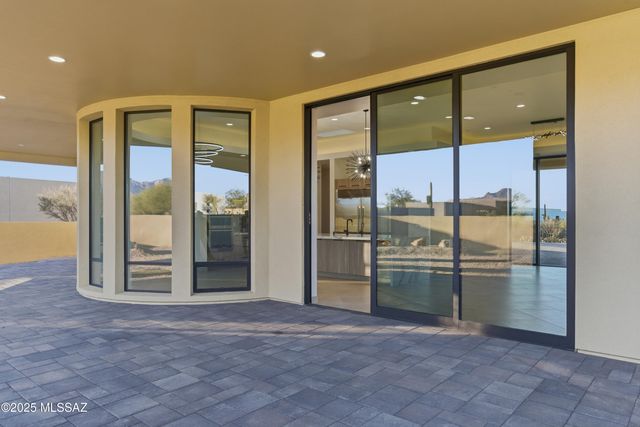 11961 N Mesquite Sunset Place, Oro Valley, AZ 85742