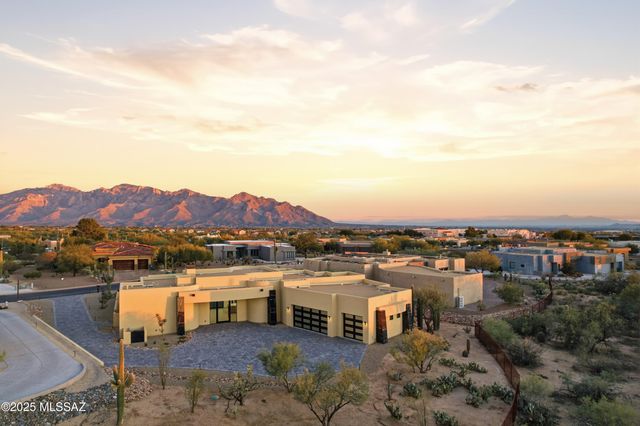 11961 N Mesquite Sunset Place, Oro Valley, AZ 85742