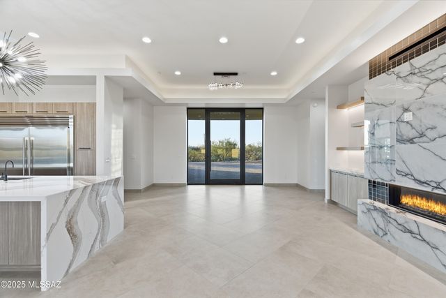 11961 N Mesquite Sunset Place, Oro Valley, AZ 85742