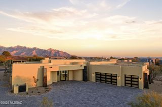 11961 N Mesquite Sunset Place, Oro Valley, AZ 85742
