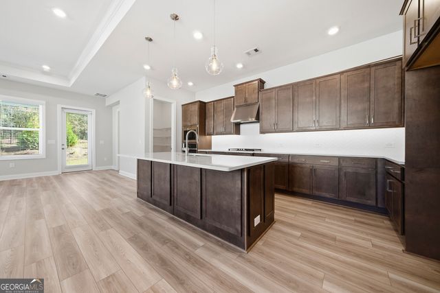 140 Catalina Court, Newnan, GA 30263