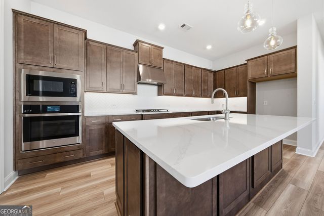 140 Catalina Court, Newnan, GA 30263