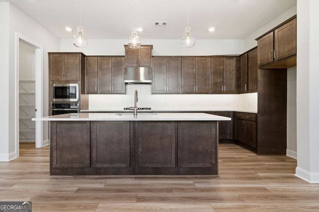 140 Catalina Court, Newnan, GA 30263