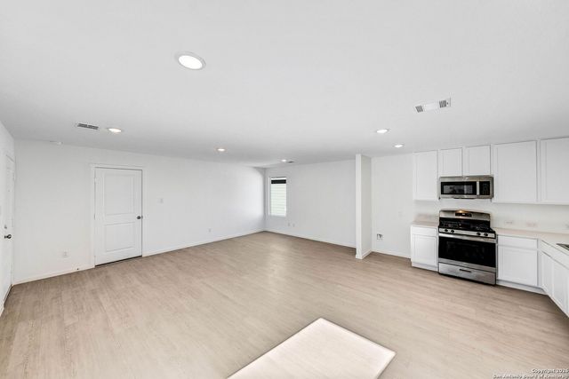 3822 GLADE CRK, San Antonio, TX 78245