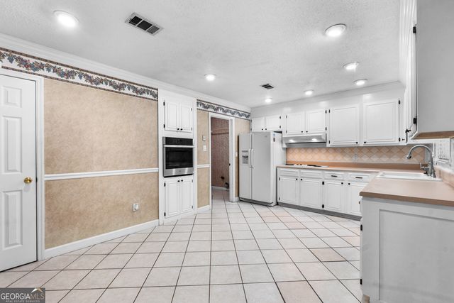 204 Scarborough Road, Centerville, GA 31028