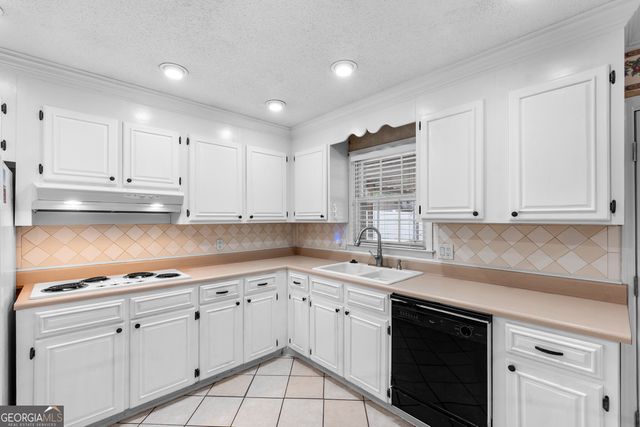 204 Scarborough Road, Centerville, GA 31028