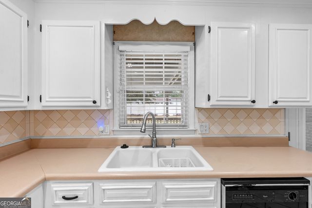 204 Scarborough Road, Centerville, GA 31028