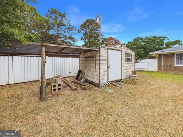 204 Scarborough Road, Centerville, GA 31028
