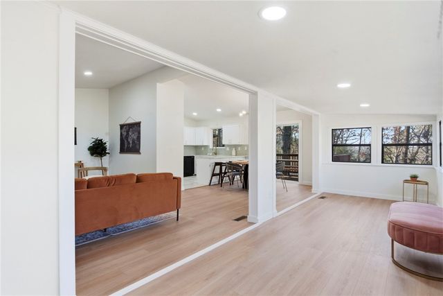 8 Platz Lane, Bella Vista, AR 72714