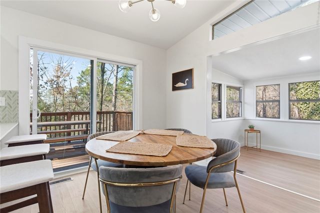 8 Platz Lane, Bella Vista, AR 72714