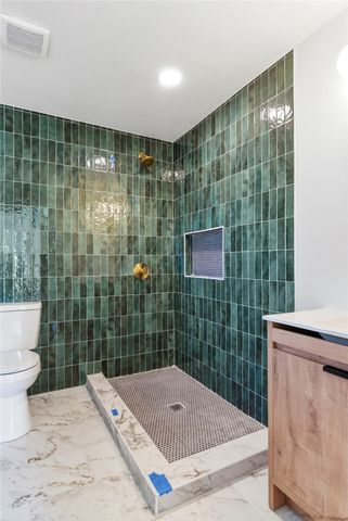 8 Platz Lane, Bella Vista, AR 72714