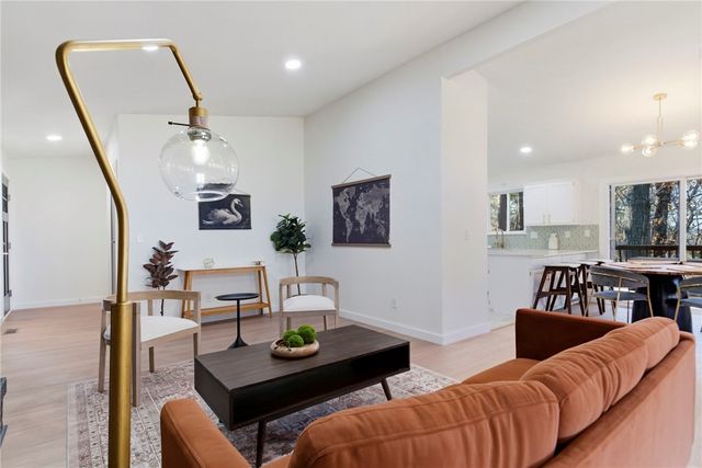 8 Platz Lane, Bella Vista, AR 72714