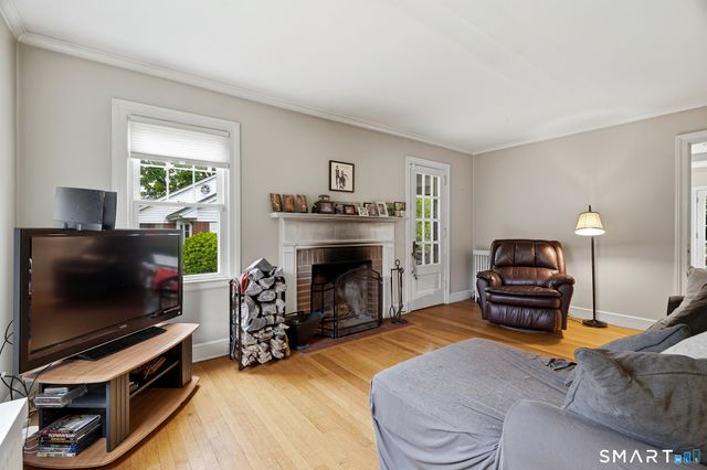 141 Elm Street, Windsor Locks, CT 06096