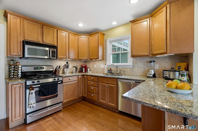 141 Elm Street, Windsor Locks, CT 06096