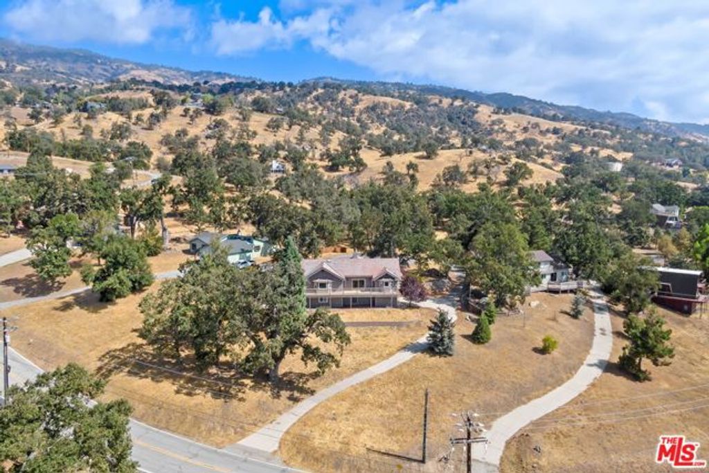 24500 Deertrail, Tehachapi, CA 93561