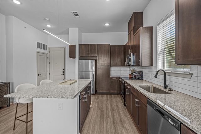 7455 W Camp Wisdom Road 2206, Dallas, TX 75236