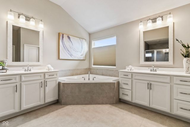 14983 Cantor Chase Crossing, Fishers, IN 46040