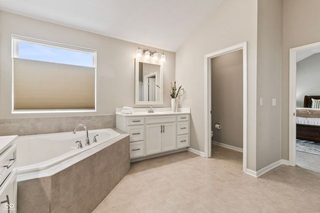 14983 Cantor Chase Crossing, Fishers, IN 46040